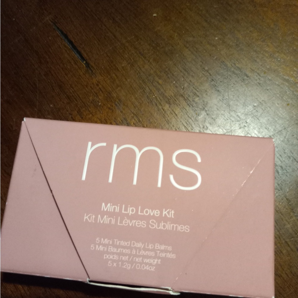 Mini lip sticks